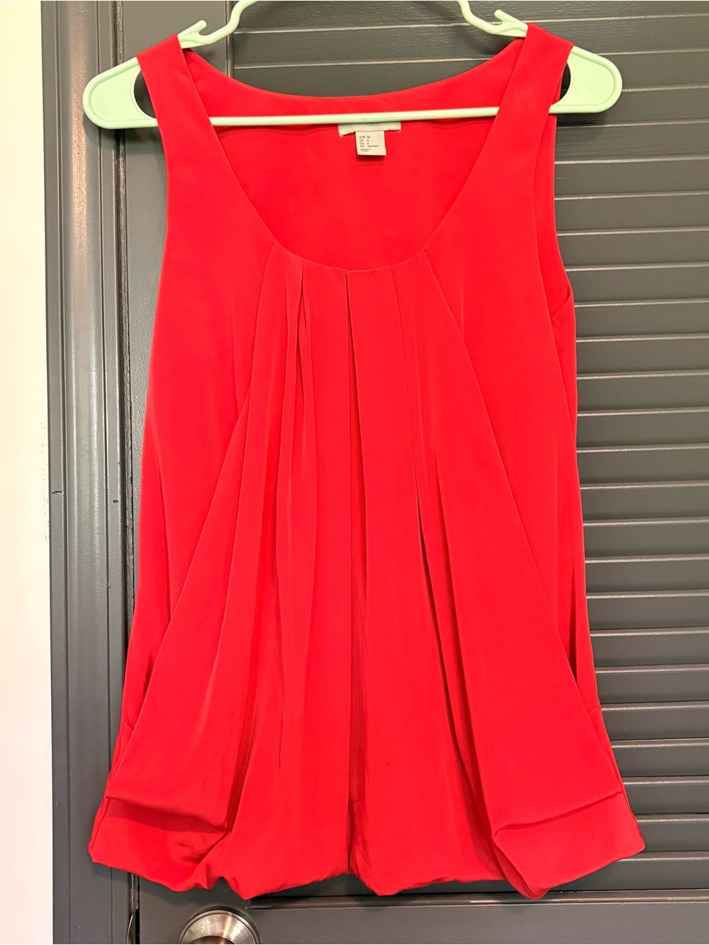 H&M Red Pleated Sleeveless Camisole